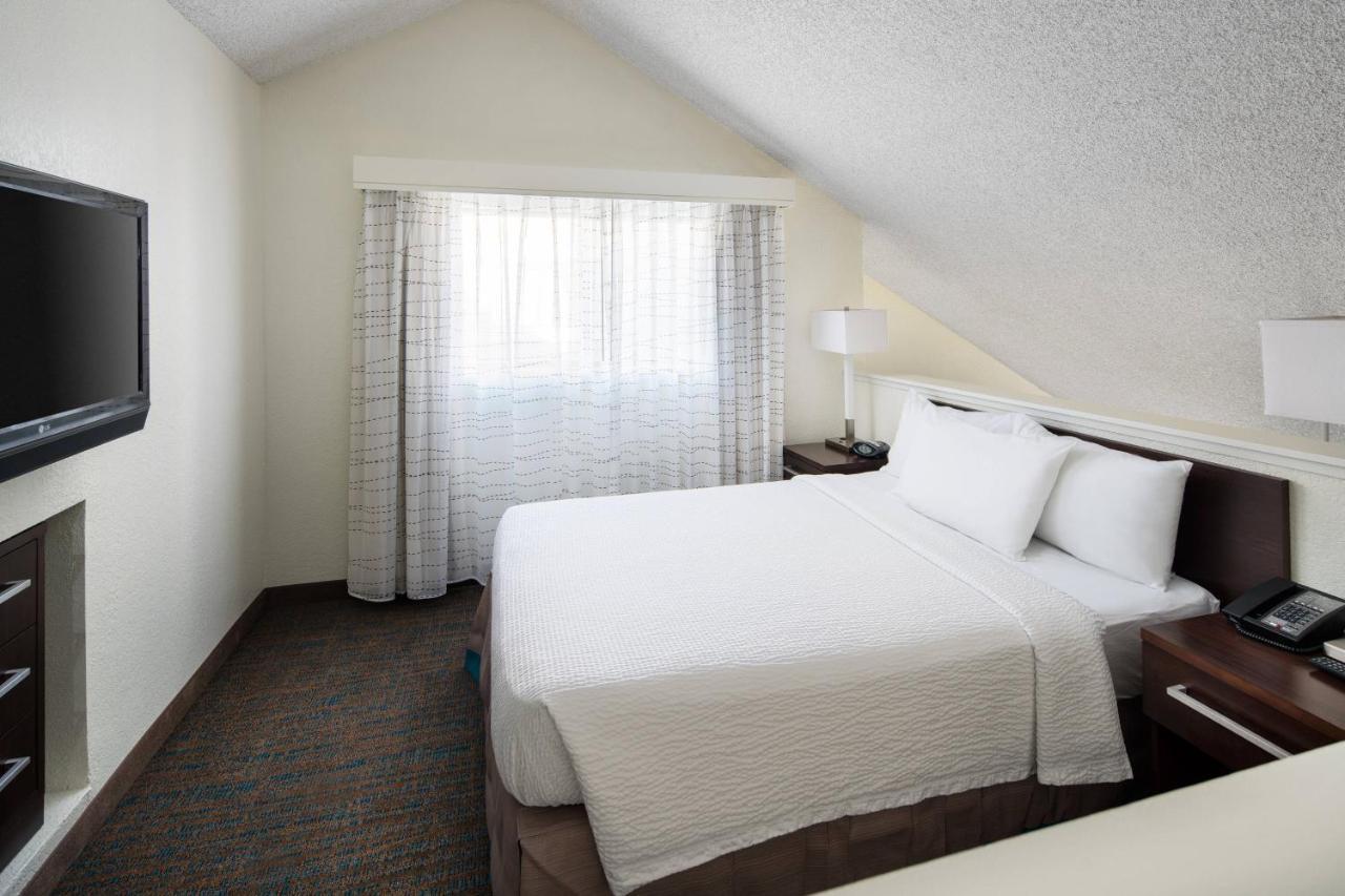 By Marriott Long 3*