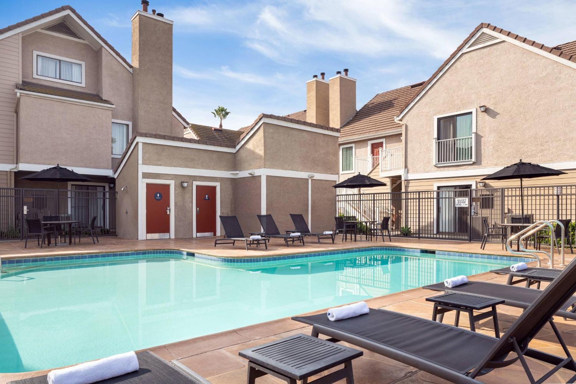 By Marriott Long 3*