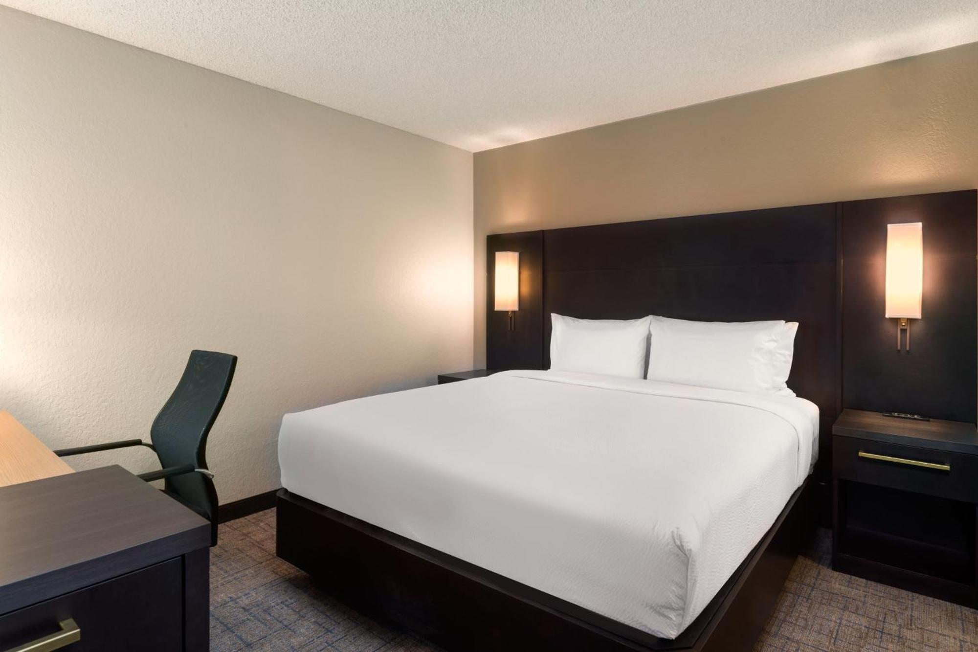 By Marriott Long Hotel